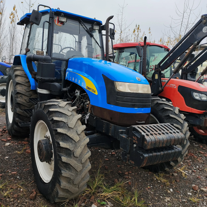 New Holland 1304 Agricultural Tractors 130HP with Quality Pump and Gearbox Wholesale Price for Second-Hand Tractors