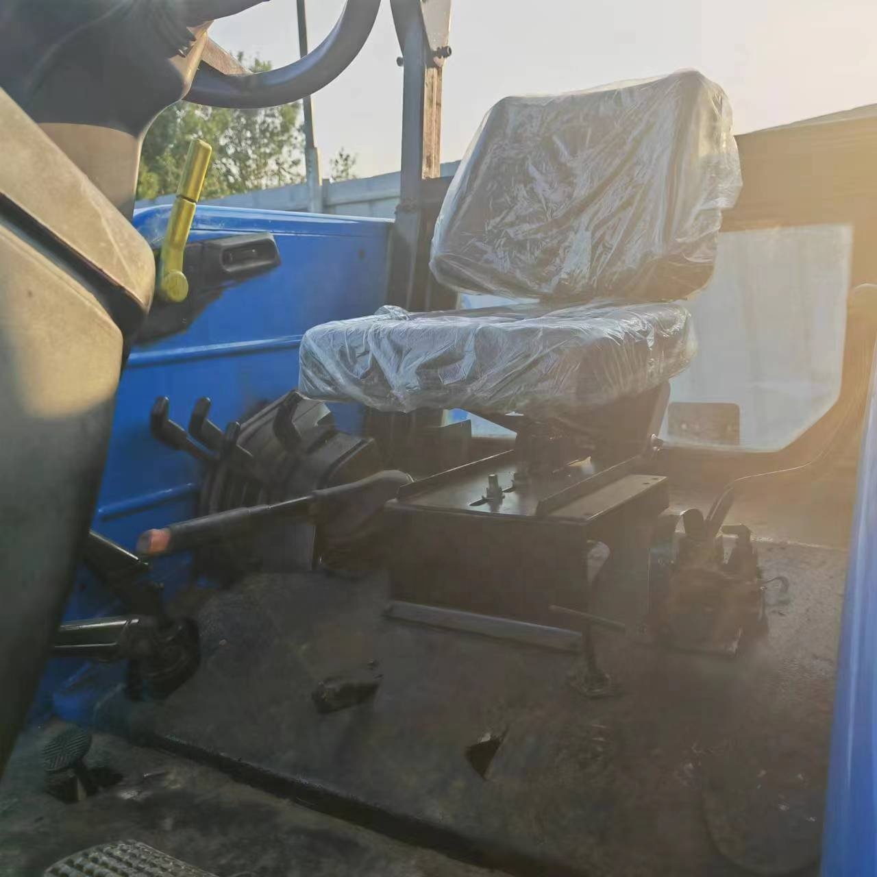Fairly Used Second Hand n Ew Holland 804 SNH804 with Big Tires with Agricultural Machinery Farm Equipments with Front Loader
