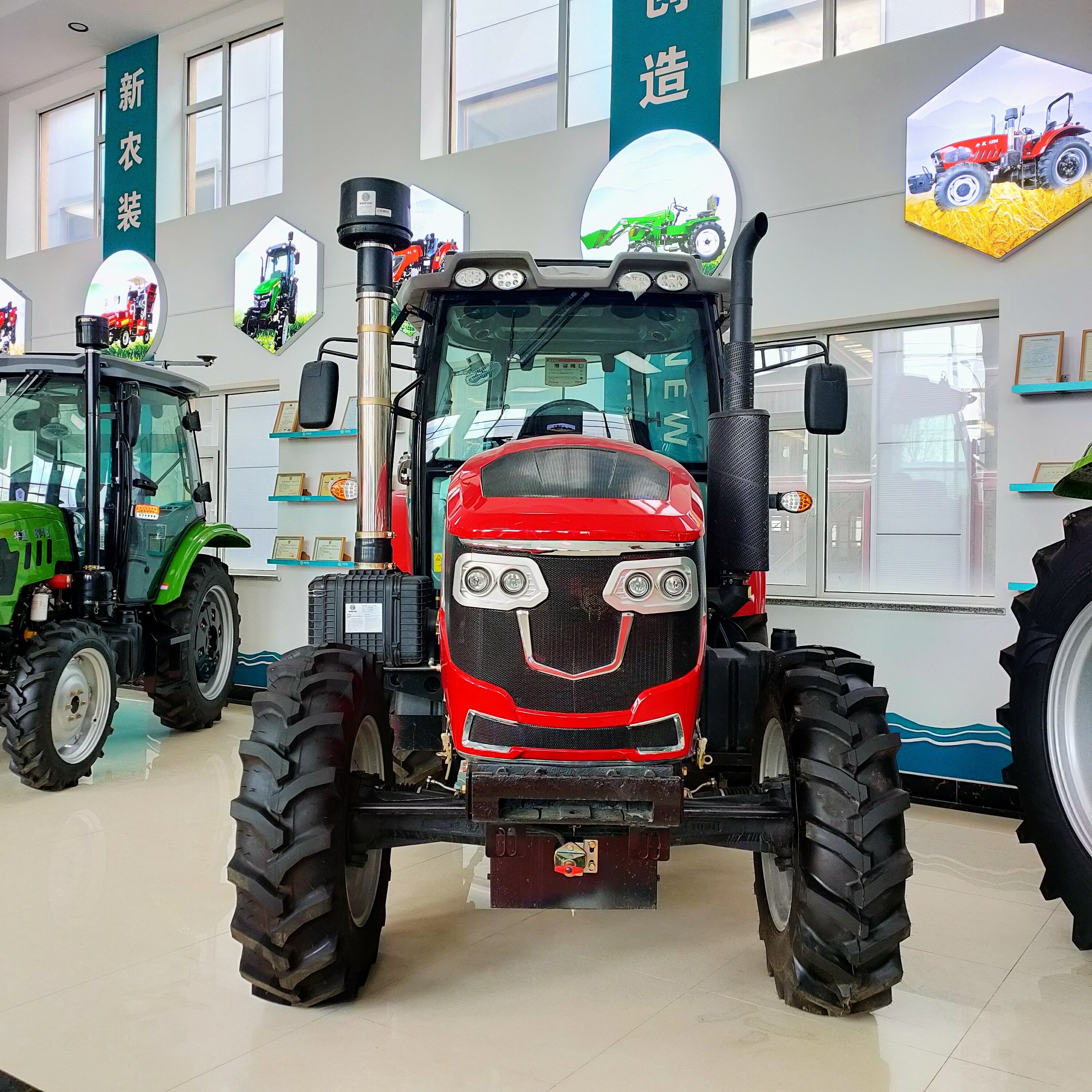 China Cheap 50hp 60hp 70hp 80hp 90hp 100hp 120hp 160hp 180hp 4wd Front End Loader Farm Agricultural Tractor with Front