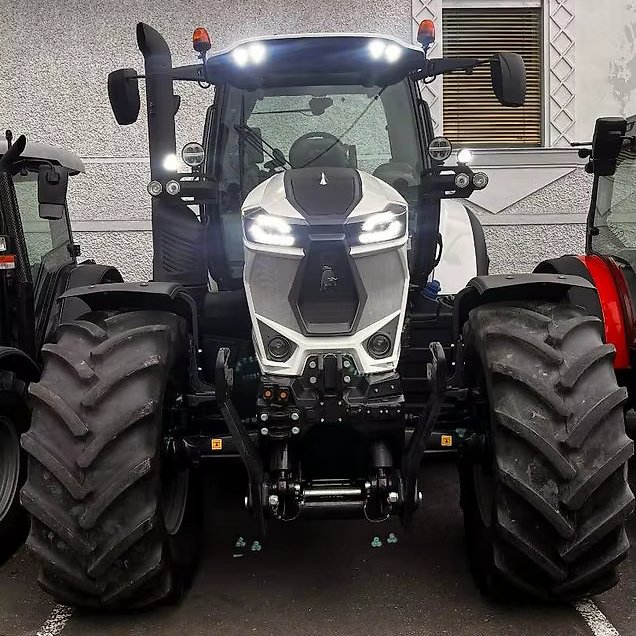 Used Lamborghini Spark 155.4 VRT (Stage V) Tractor
