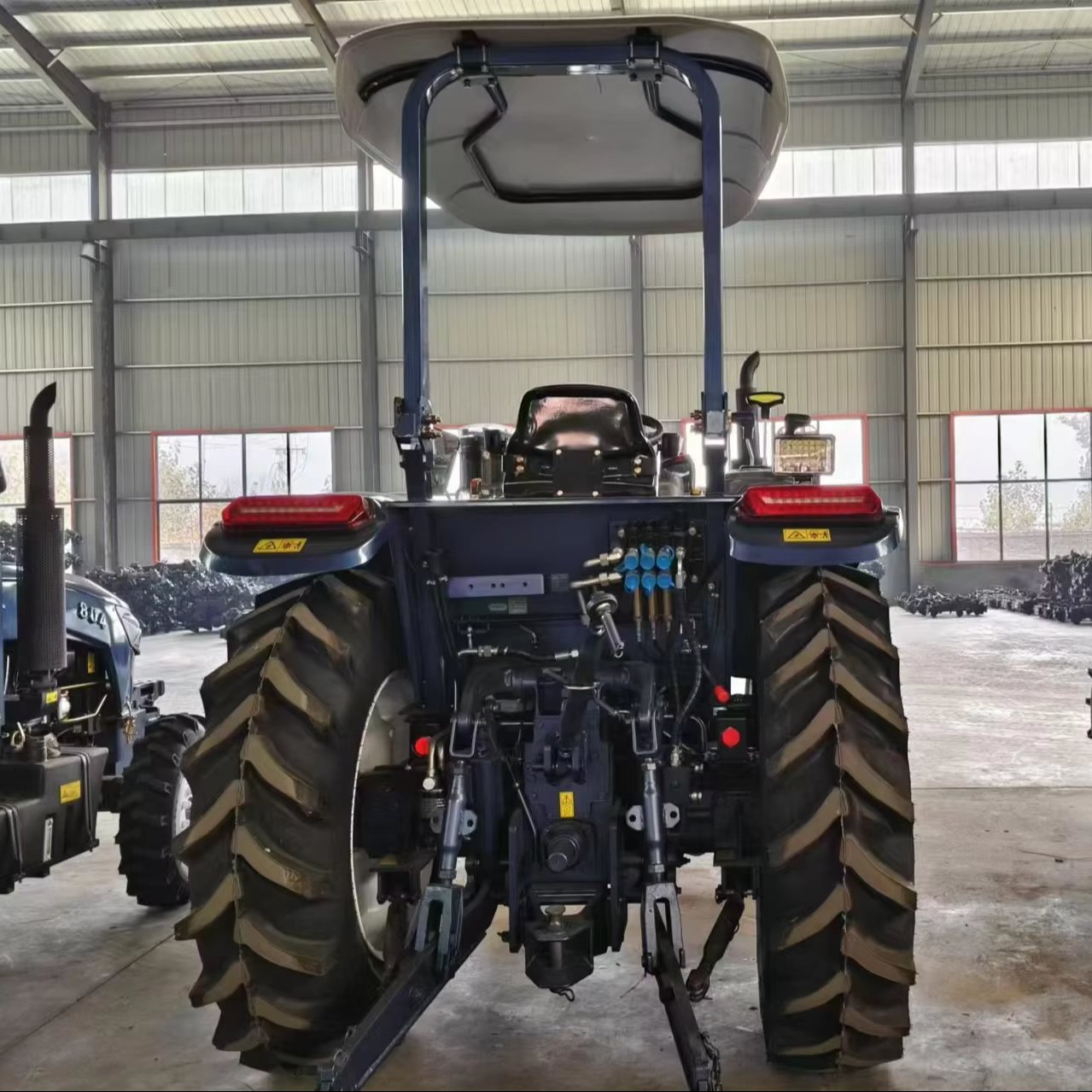 Factory Outlet Seller High Quality Agricultural 100hp Tractors Farm Mini Tractor