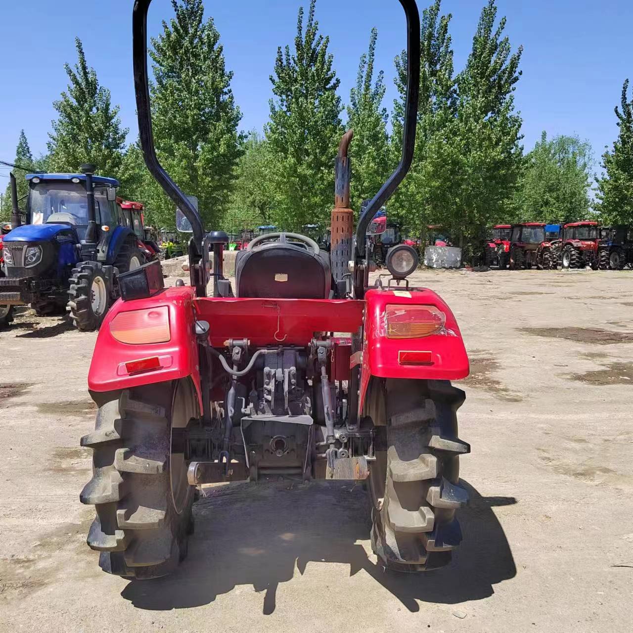 Used Tractors Dongfeng DF504 50hp 4WD Wheel Farm Orchard Compact Tractor Agricultural Machinery Massey Ferguson Tractor