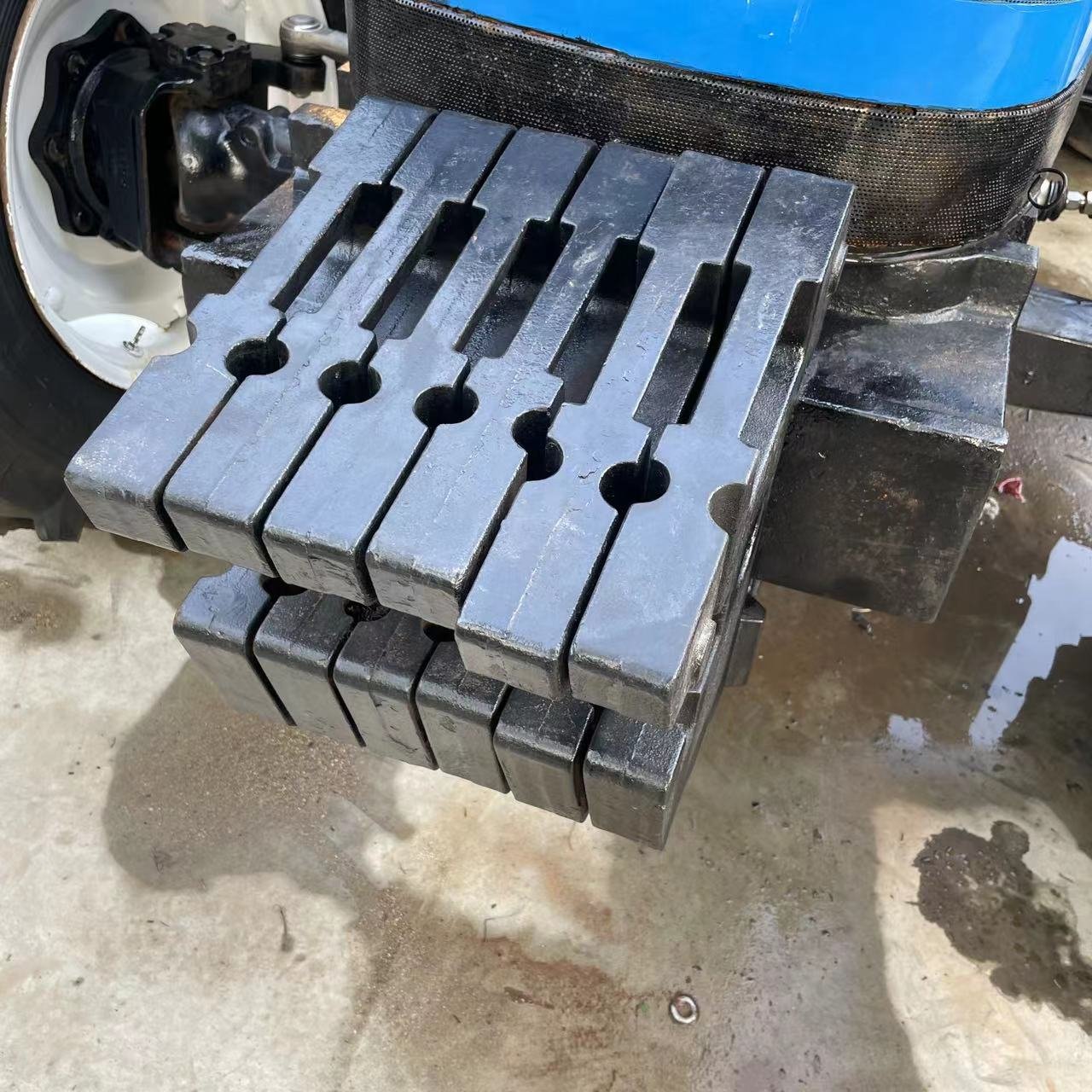 NEW HOLLAND USED FARM TRACTOR 90HP for SALE