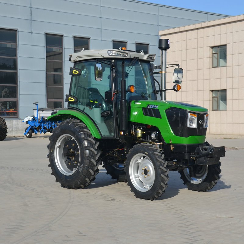 Four Wheel Drive Paddy Field Rotary Tiller, Huaxia 704 Tractor, 90 Horsepower Four Wheel Tiller