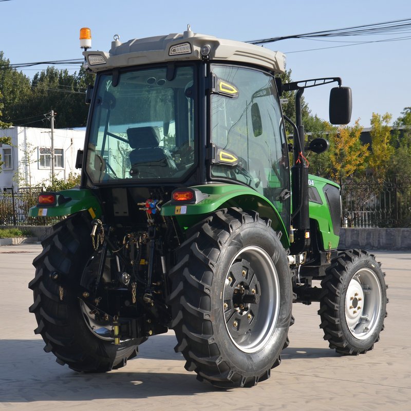 Four Wheel Drive Paddy Field Rotary Tiller, Huaxia 704 Tractor, 90 Horsepower Four Wheel Tiller