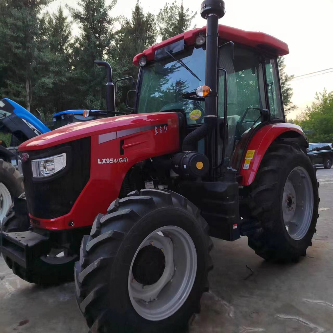 Yto 954 95hp New High Quality 4 WD Farm Tractor With Cabin