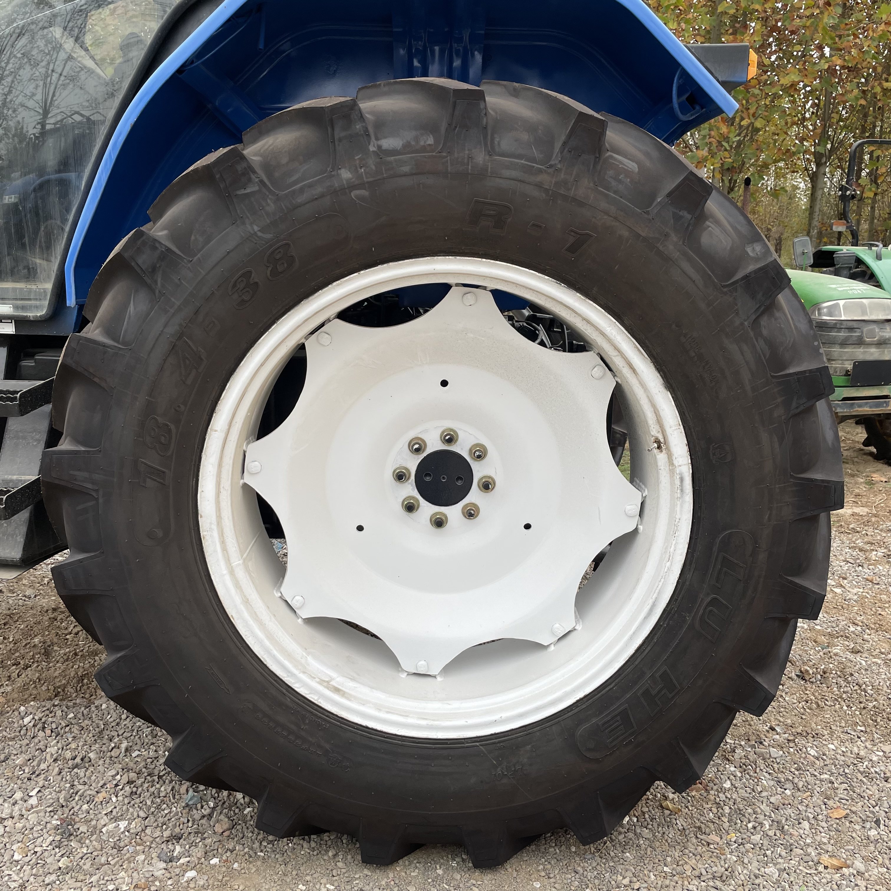 120 HP High-quality Agricultural-machinery 4wd-farm Machinery Holland Used Tractor