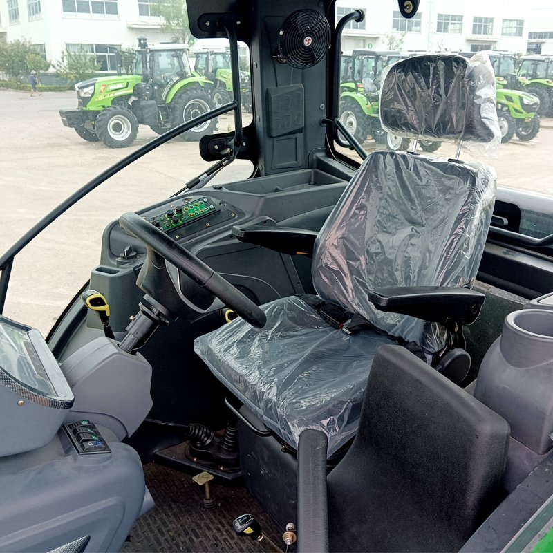 220hp 240hp Farm Tractor 4x4 Agricultural with Front Loader Made in China