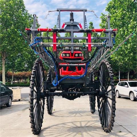 Fertilizing and Plant protection 1300A Spray Machine