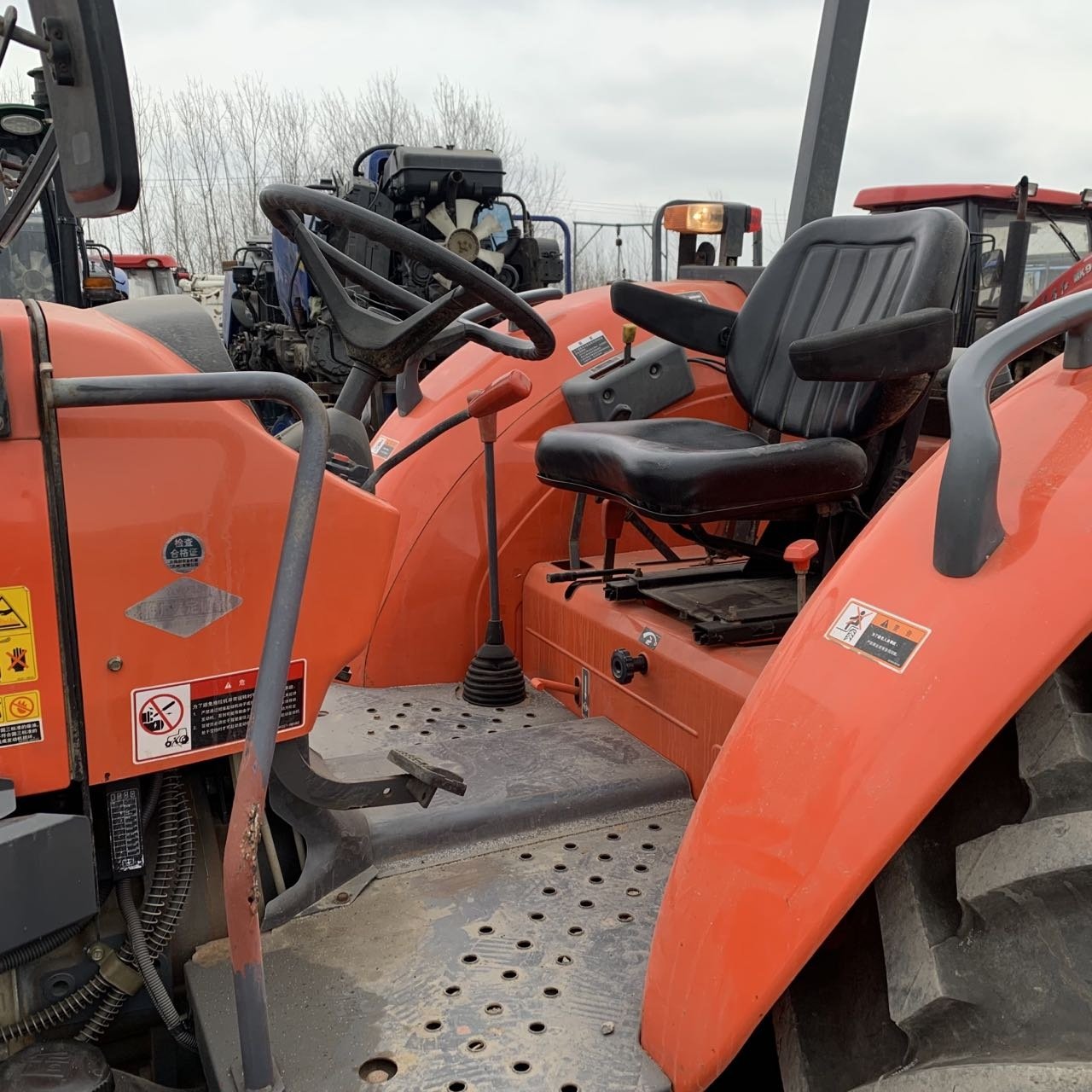 Used Kubota John Deere Massey Ferguson yanmar Lovol Df Farm Equipment Machinery Compact Garden Tractors 4wd for Agriculture Sale