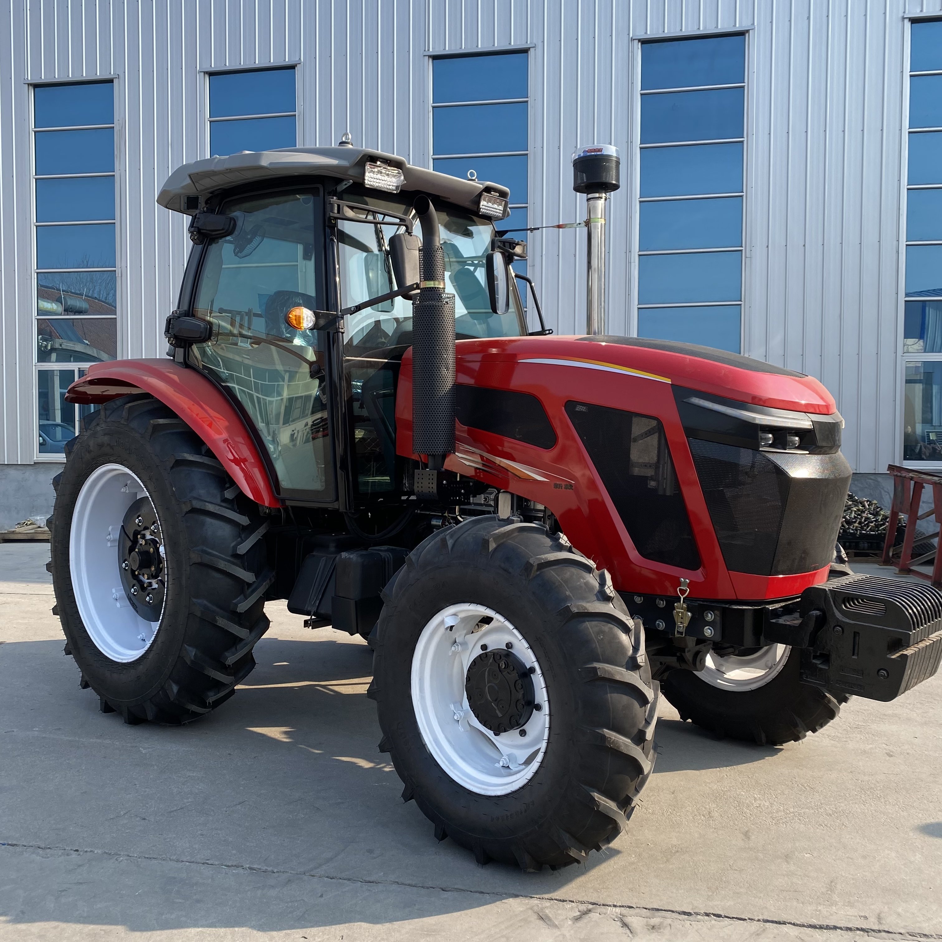 180hp 4x4 Farm Tractors AC Cabin Farm Tractors Traktor Price Can Talk Further Agricola Trator
