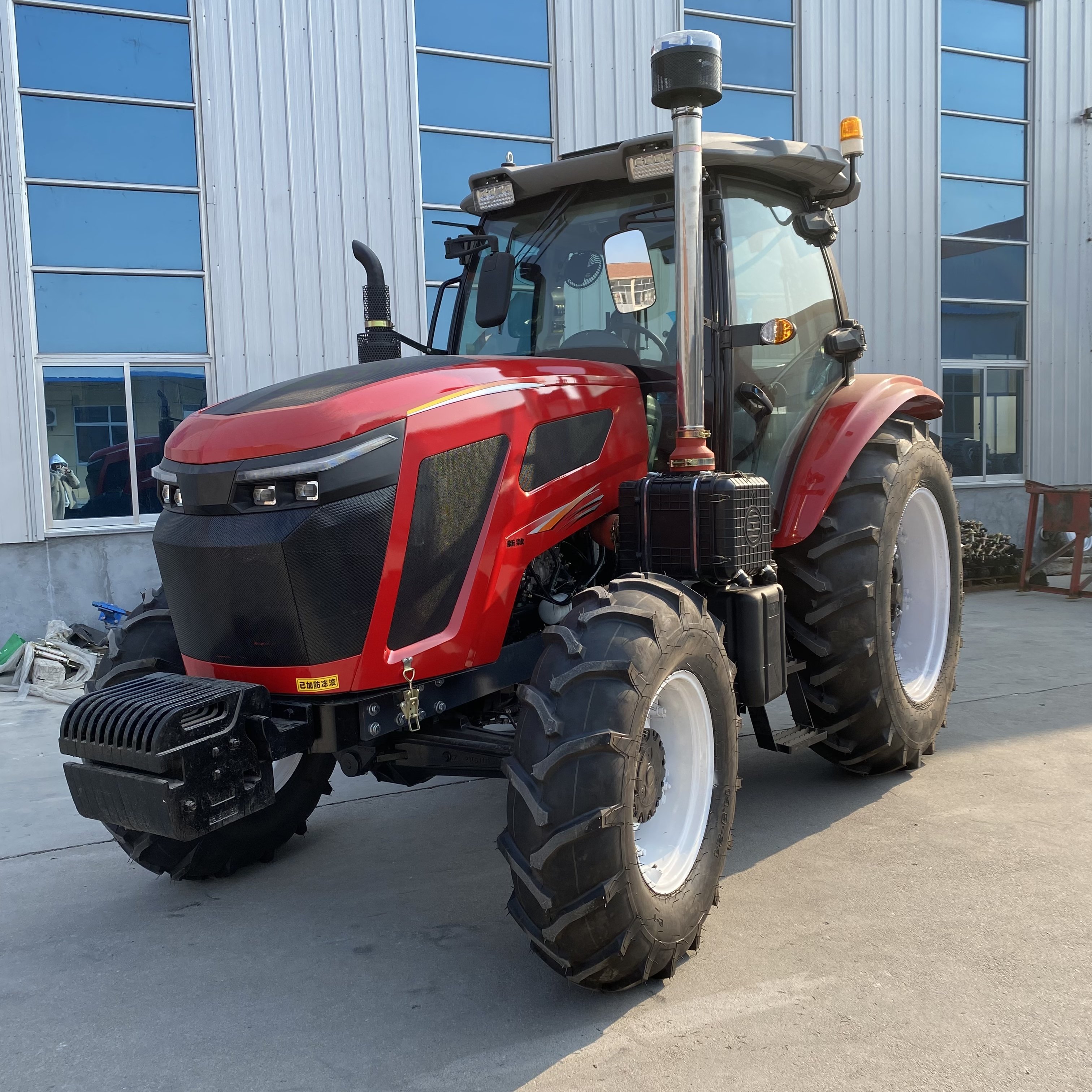 180hp 4x4 Farm Tractors AC Cabin Farm Tractors Traktor Price Can Talk Further Agricola Trator