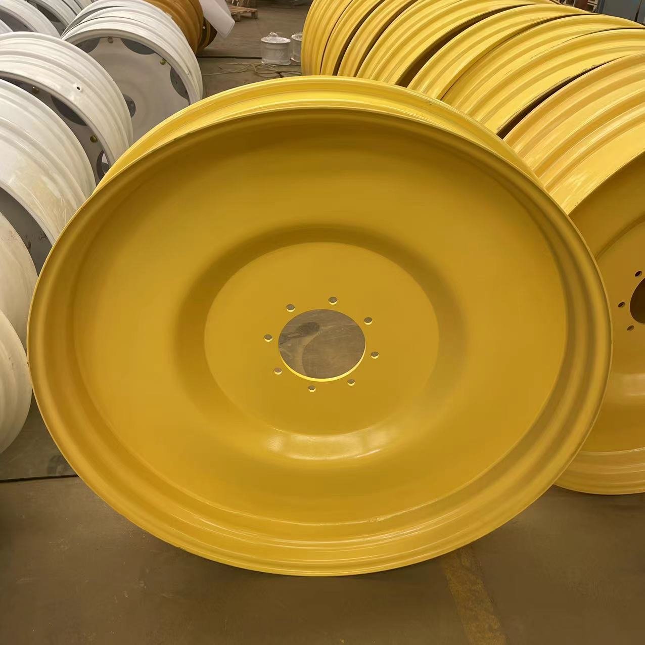W8x48 W8x32 14.15.16.17.18.19.20.21.22.23.24.25.26.27.28inch Tractor Wheels Agricultural Tractor Wheel Rim9.5-48 Tractor