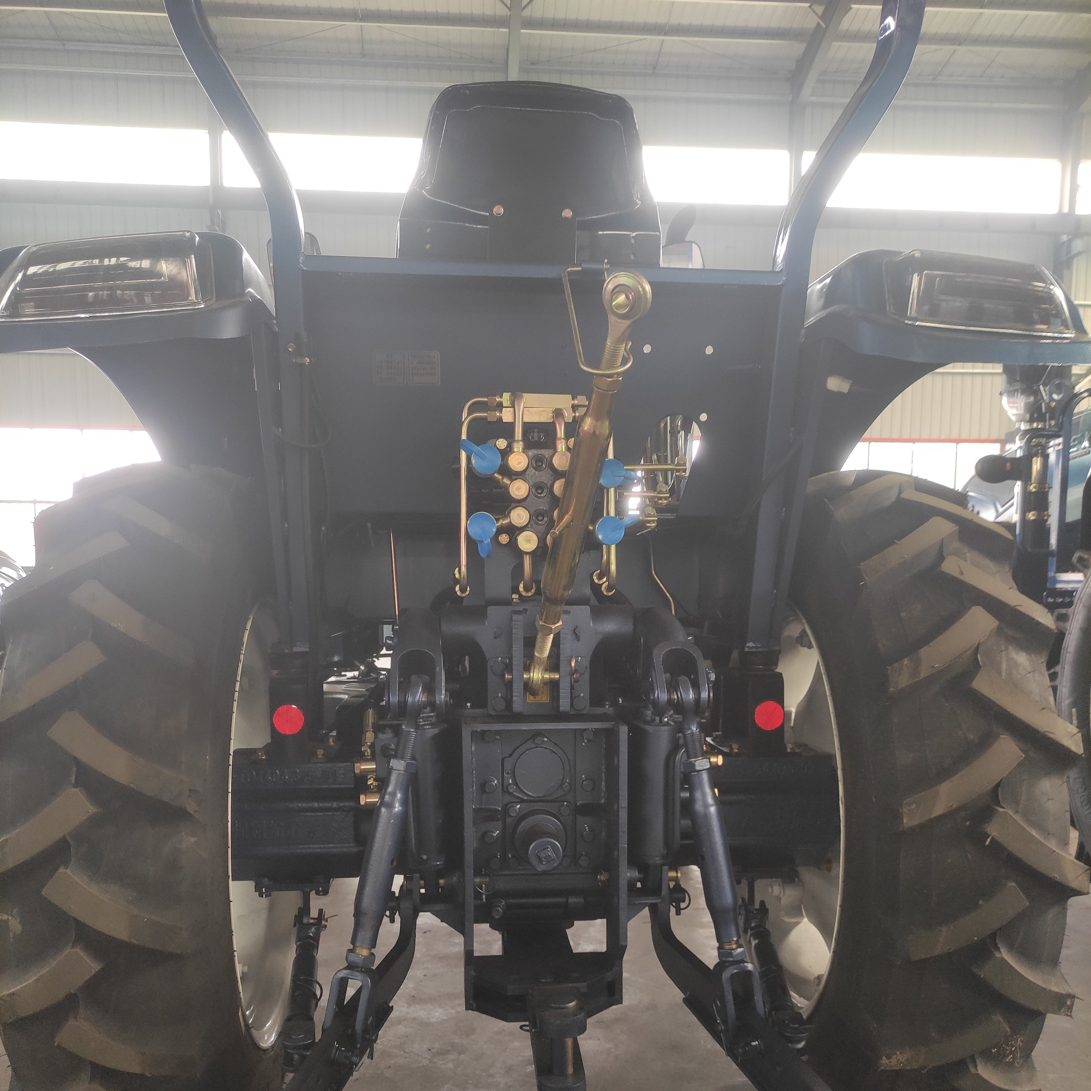 New Condition 4x4 80HP Agricultural Tractor 4WD Farm Use Tractor with Long Service Life