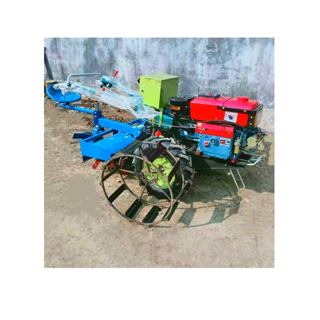 Agriculture 2 Stroke Tiller Two Wheel Driven Walking Tractor in Rice Fields