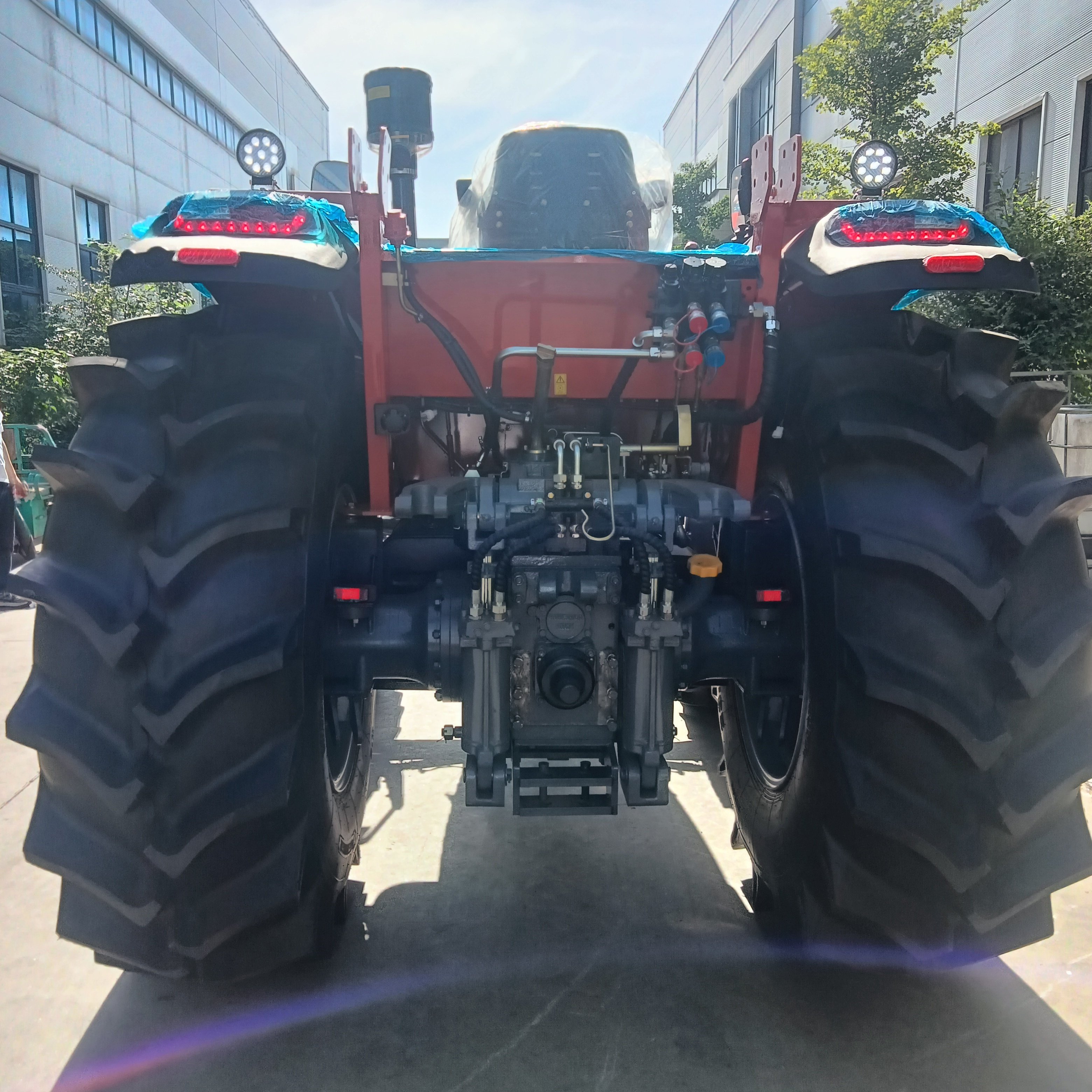 YTO Engine TD Chassis 90-140 Compact Agricultural Tractors