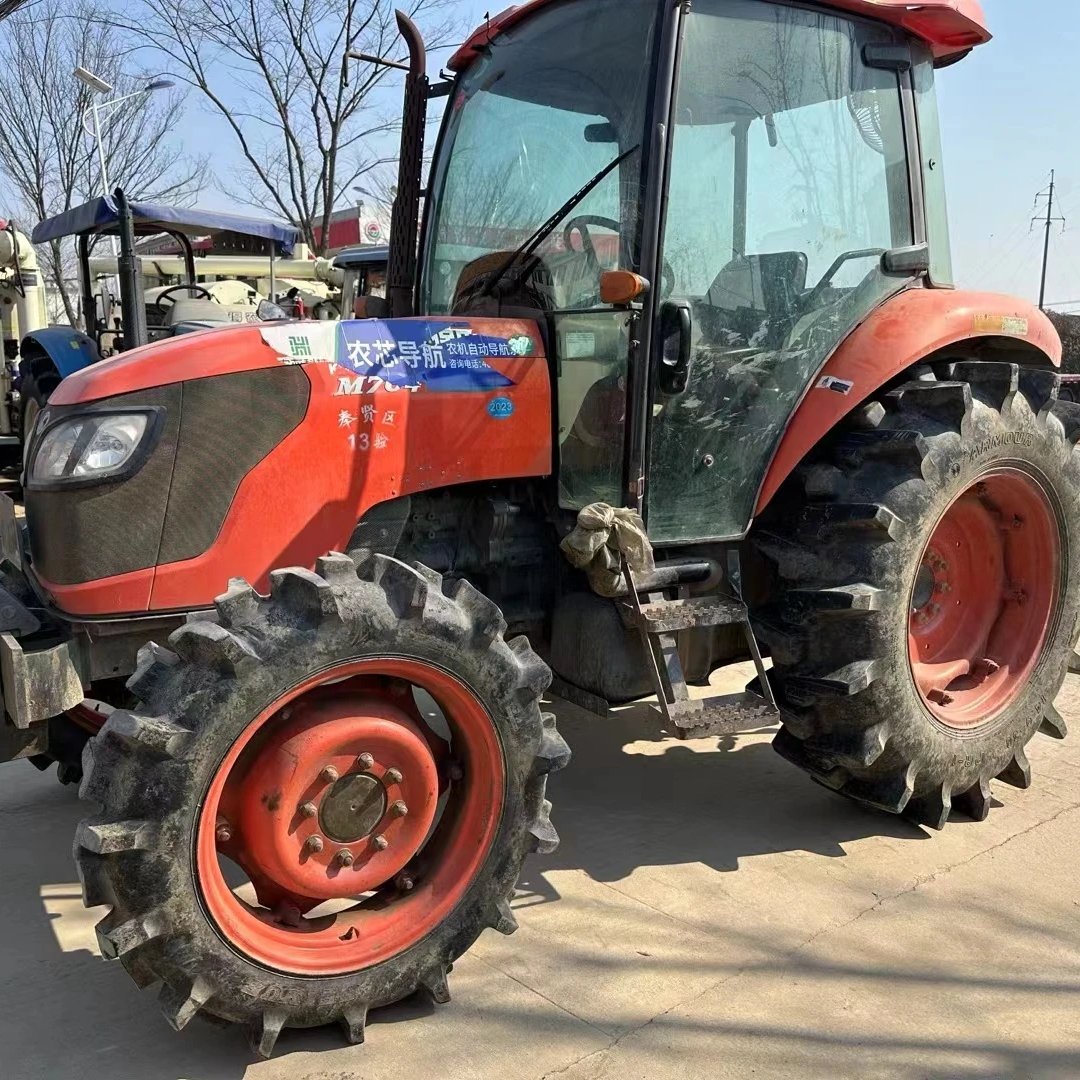 Japan Tractors Kubota M7040 70hp 4X4WD Farm Equipment Agricultural Machinery Front Shovel Loader Used Tractors ISEKI
