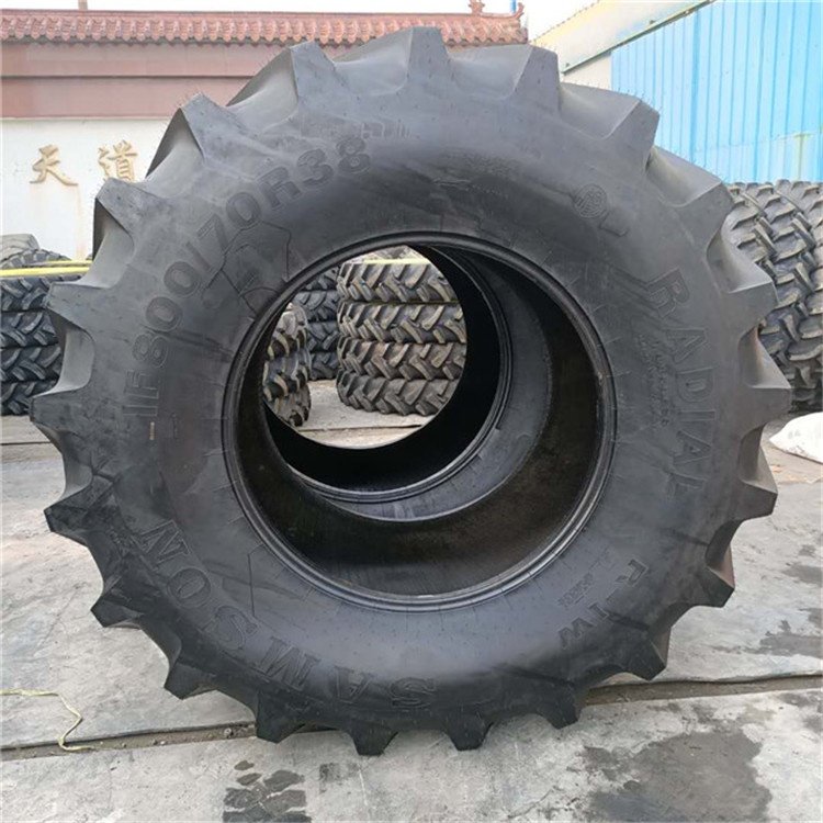 High Speed Tractor Tires 800/70R38 Agricultural Tire for Sale