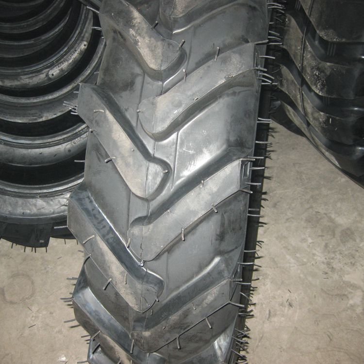 China Good Year 11.2x24 New Bias Design Agricultural Tyres 11.2-24 12.4-24 Tractor Tires for Agriculture Inner Tube