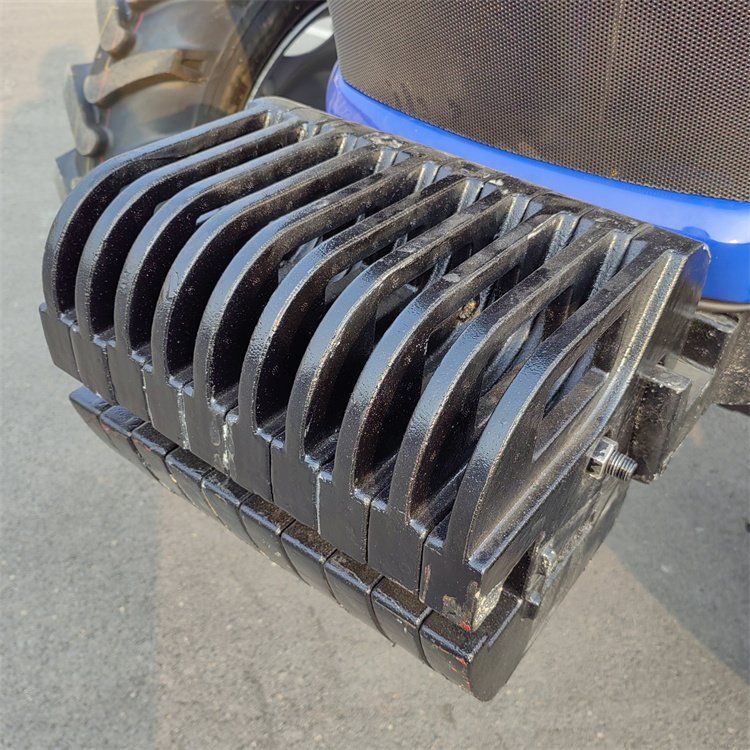 New High-power Turbocharged Comfortable Seat 88.2KW Agricultural Four-wheel Tractor Farm Tractor