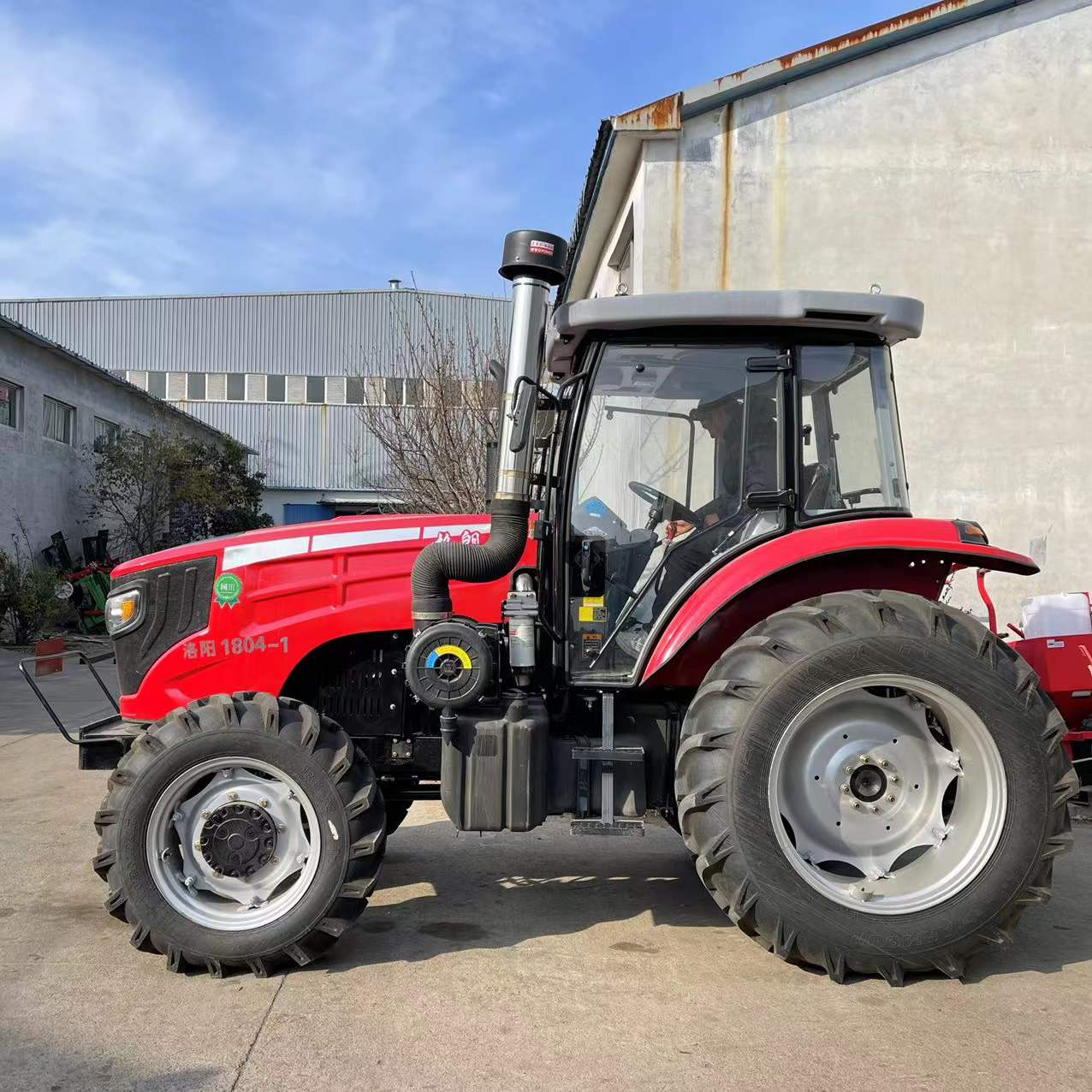 Hai Chuan Small Tractor Farm 30hp 35hp 40hp 4wd 4x4 Tractors for Agriculture