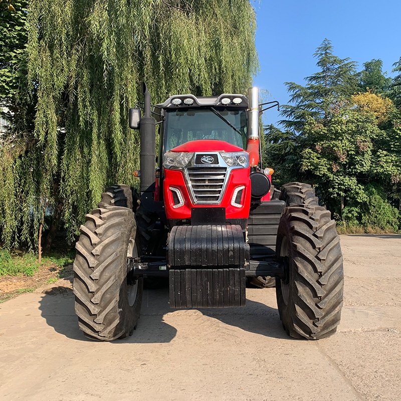 240HP 4WD Machine Agriculture Machine Tractors