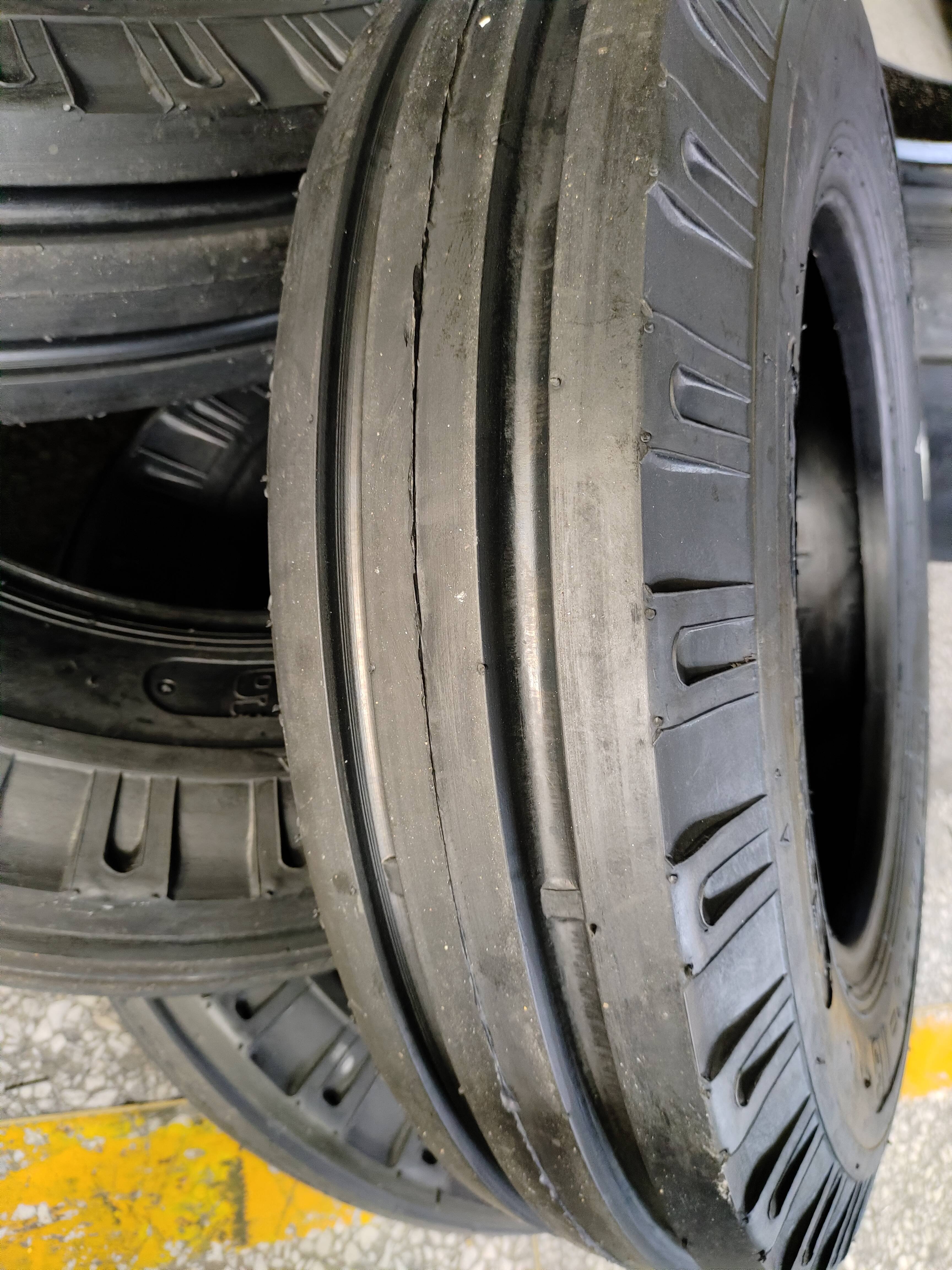 F2 Agriculture Farm Tractor Tires New 4.00-14 5.00-15 6.00-16 6.50-20 Front Wheel Tires with Bias Design and Inner Tube