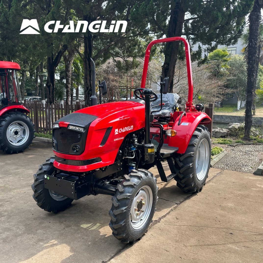 Multifunctional 4X4 Wheel 4WD 25hp 40hp 50hp 70hp 90hp 130hp Tractor Front Loader Farm Garden Tractor with Optional Parts