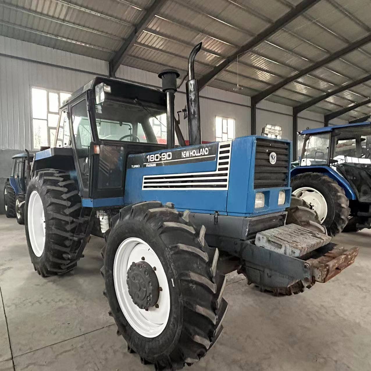 China Used Tractor Popular Agricultural Products 180 -90 or 110-90 Equipment Machinery Cheap 4*4 Tractores Agricolas