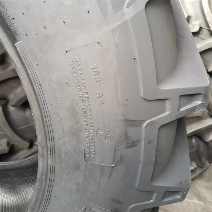 Radial AGRICULTURAL TRACTOR TYRE 620/65R42 R-1W Farm Tire