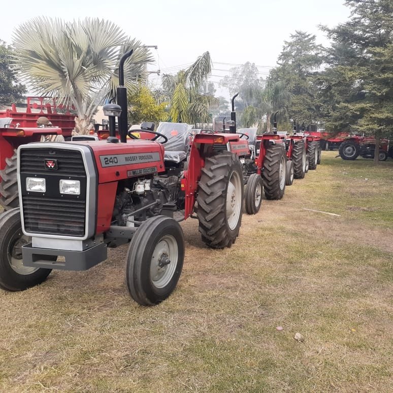 Newest Multifunctional Small Mini Farm Tractors Agriculture Farm Machinery/cheap Price Tractors Stock Available