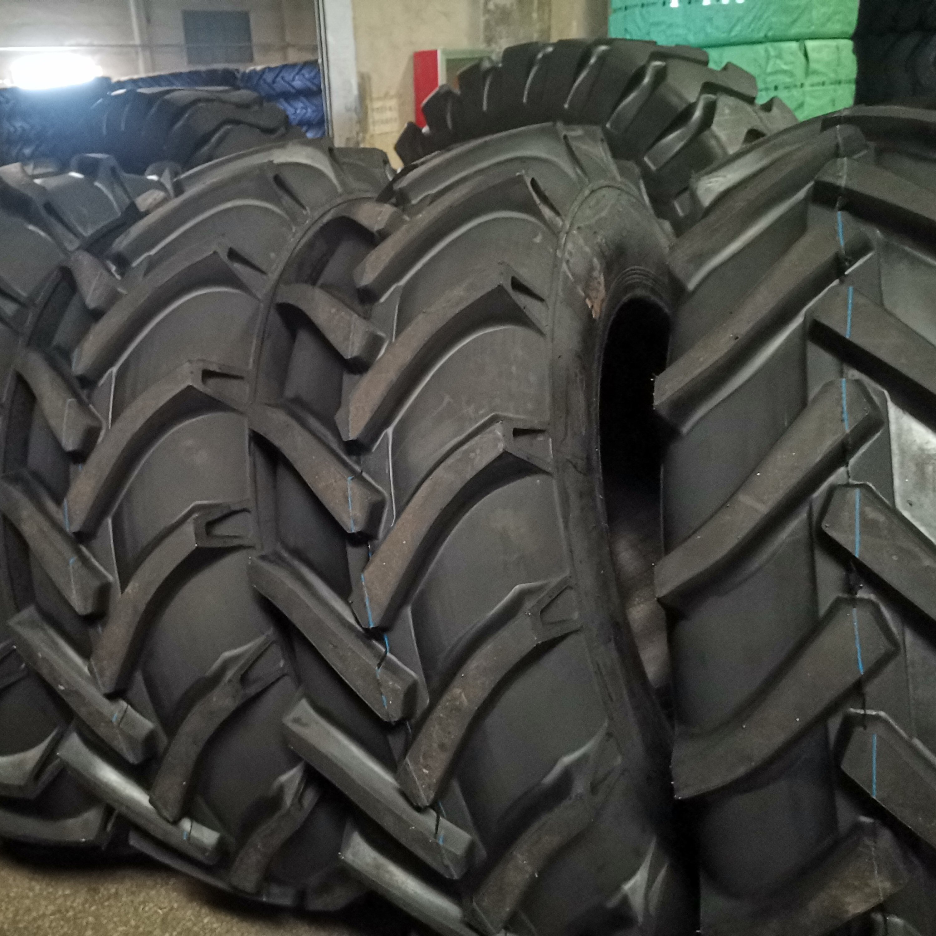 Long Warranty Agricultural Tyres R1 11.2 24 11.2 28 with ECE Reach Regulation