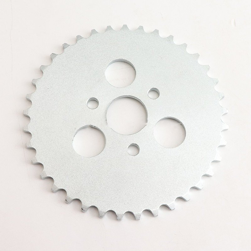 Factory Kubota DC-105X Sprocket Iron and Rubber Gear for Combine Harvester with Engine Wheels Model DC-70 Used for Farms