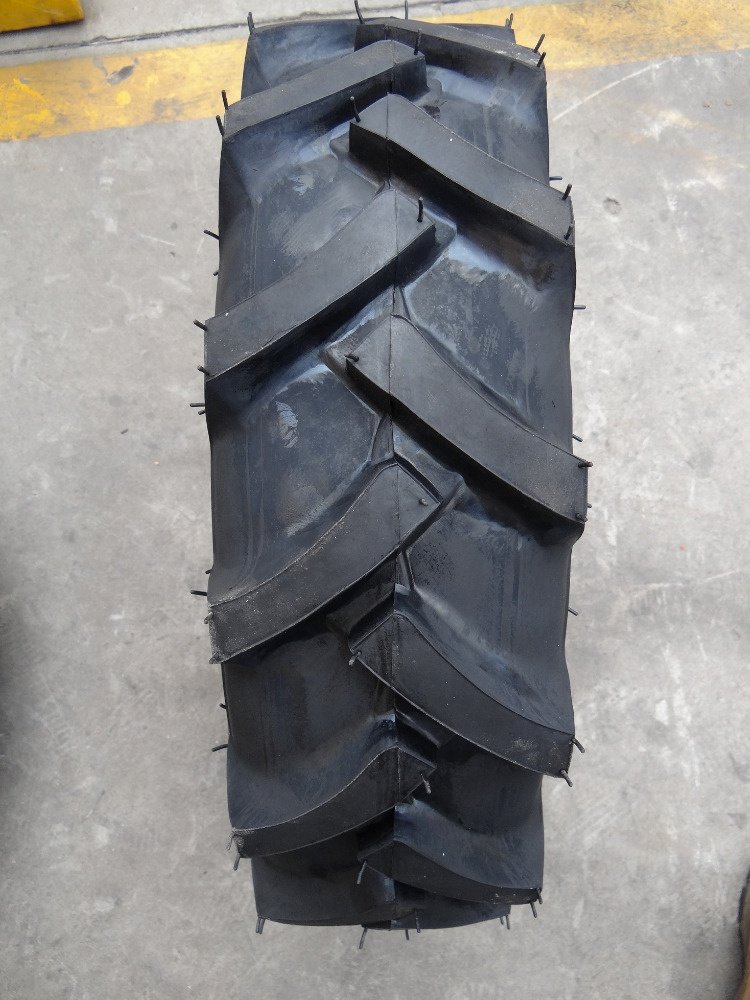 Agricultural Tractor Tire 7.00-12