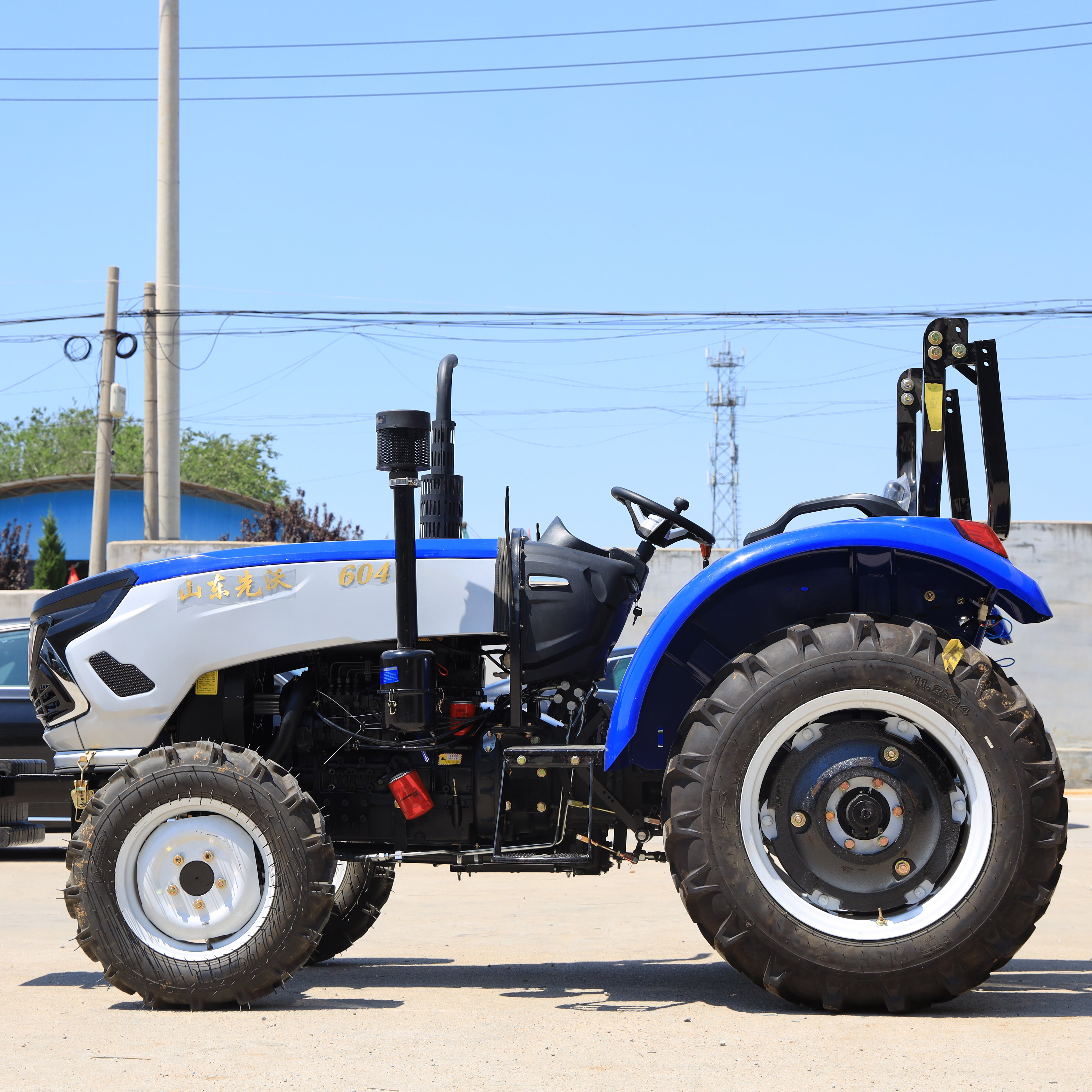 Wholesale 4WD 60HP Tractor Compact Tractors 4x4 Farm Tractors Agriculture for Sale