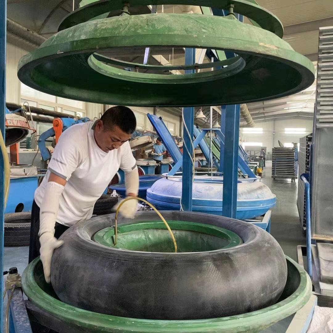 Wholesale Factory Cheap Butyl Rubber 16.9 18.4-30 16.9-30 18.4-30 Agricultural Tyre Tractor Tire Inner Tube