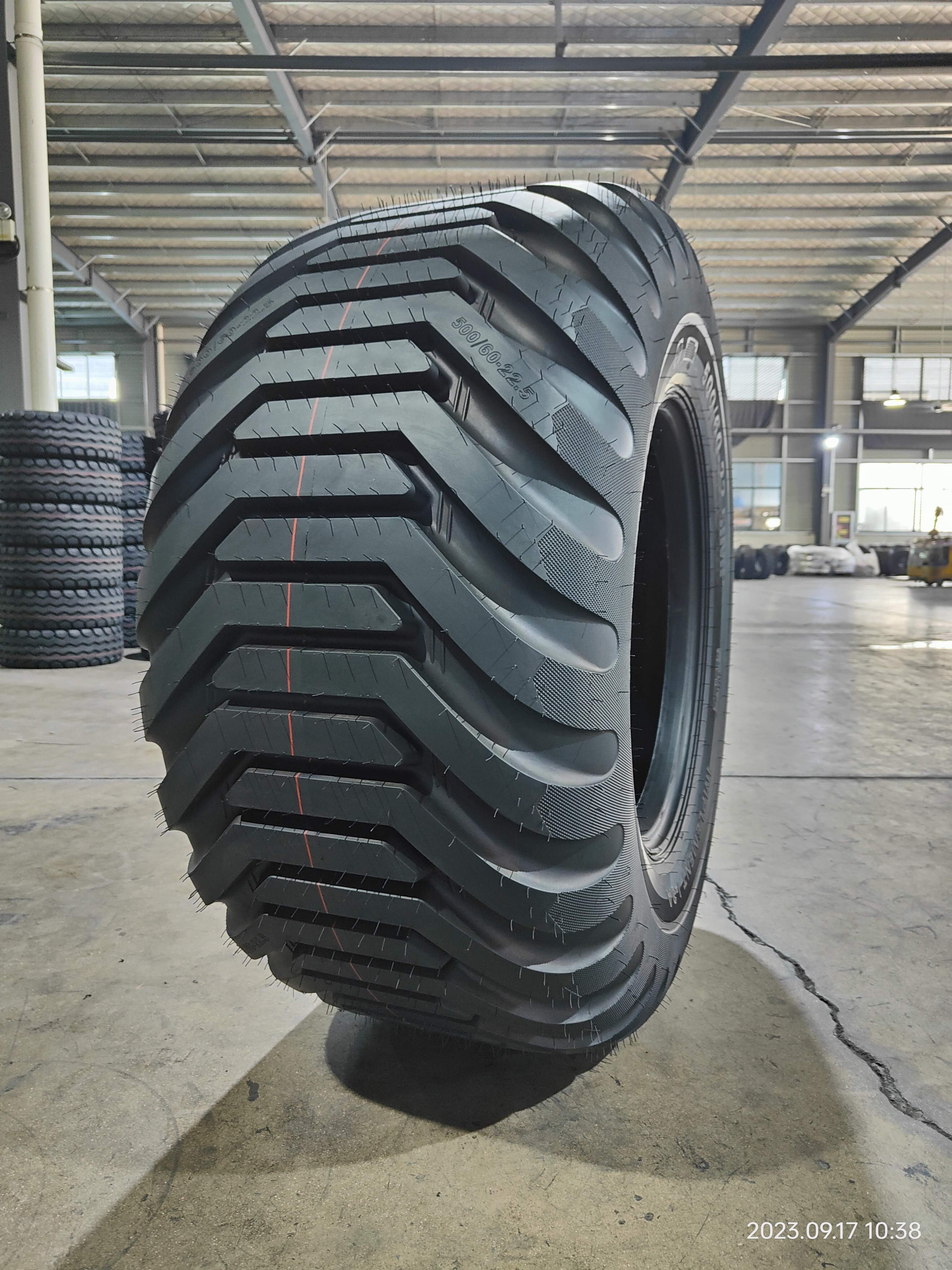 Traction Tyre for Agricultural Machinery Tubelss Vehicle Tyre 500/45-22.5IMP for Tractor Tyre