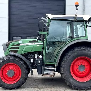 Powerful Fendt 208 V Vario Used Agricultural Tractor 150HP 100HP 75HP Farming Wheel Tractors in Stock