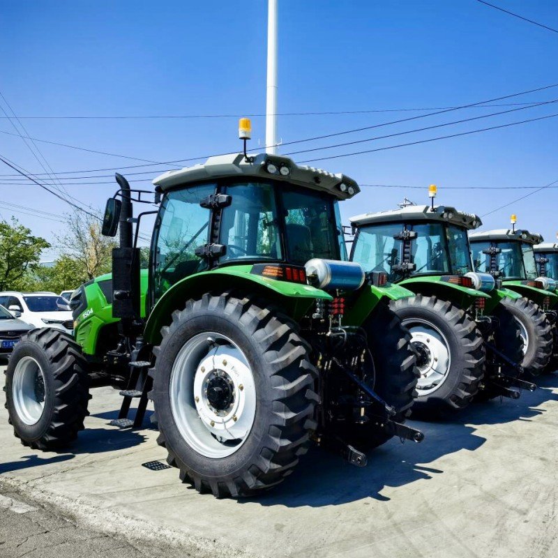 Price 150HP Farm Tractor Supply by Factory Farming Machine