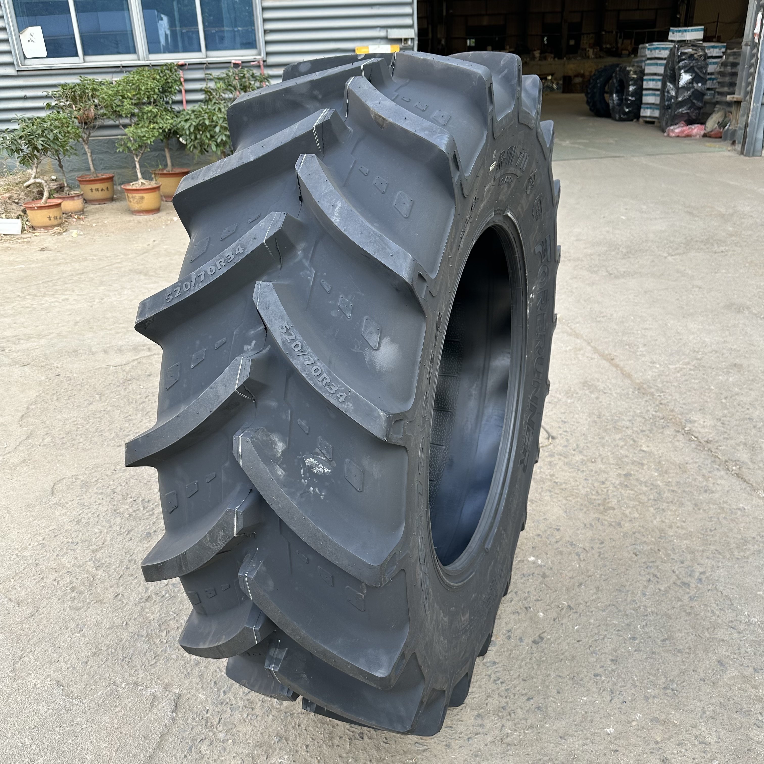 Wholesale Radial Agricultural Tire 520/70R34(20.8R38) 420/85R34(16.9R34) Tractor Tyres