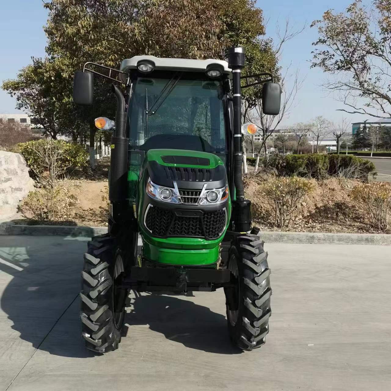 50-70HP 4WD Farm Machinery Tractors Fully Automatic Chinese Machine Agricultural