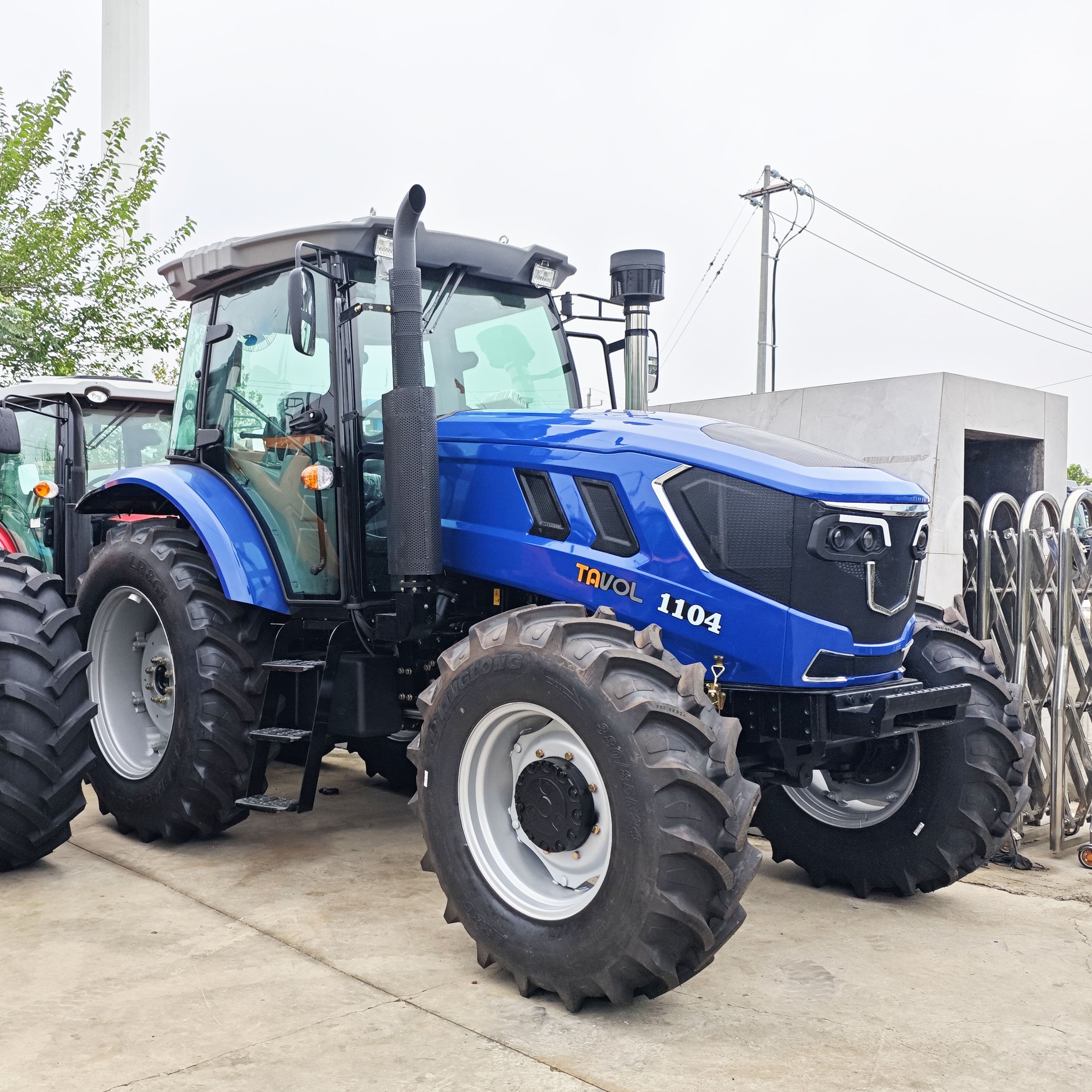 2024 Hot Sale Cheap Price 110hp 120HP Wheel Dive AC Cabin Tracteur Agricole Strong Power Farm Tractor for Sale