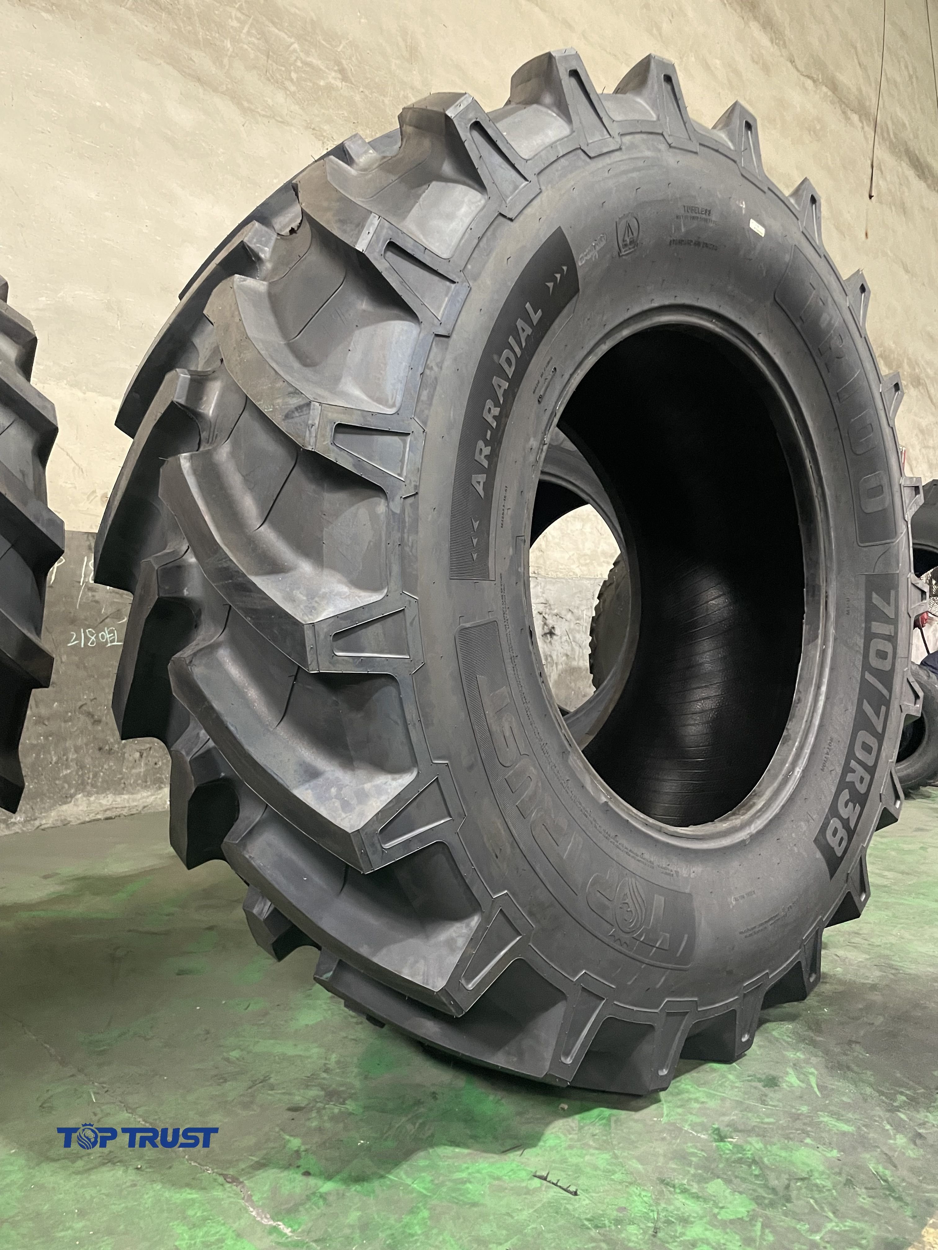 Radial Tractor Tyre 710/70R38 800/65R32 Farming Tires