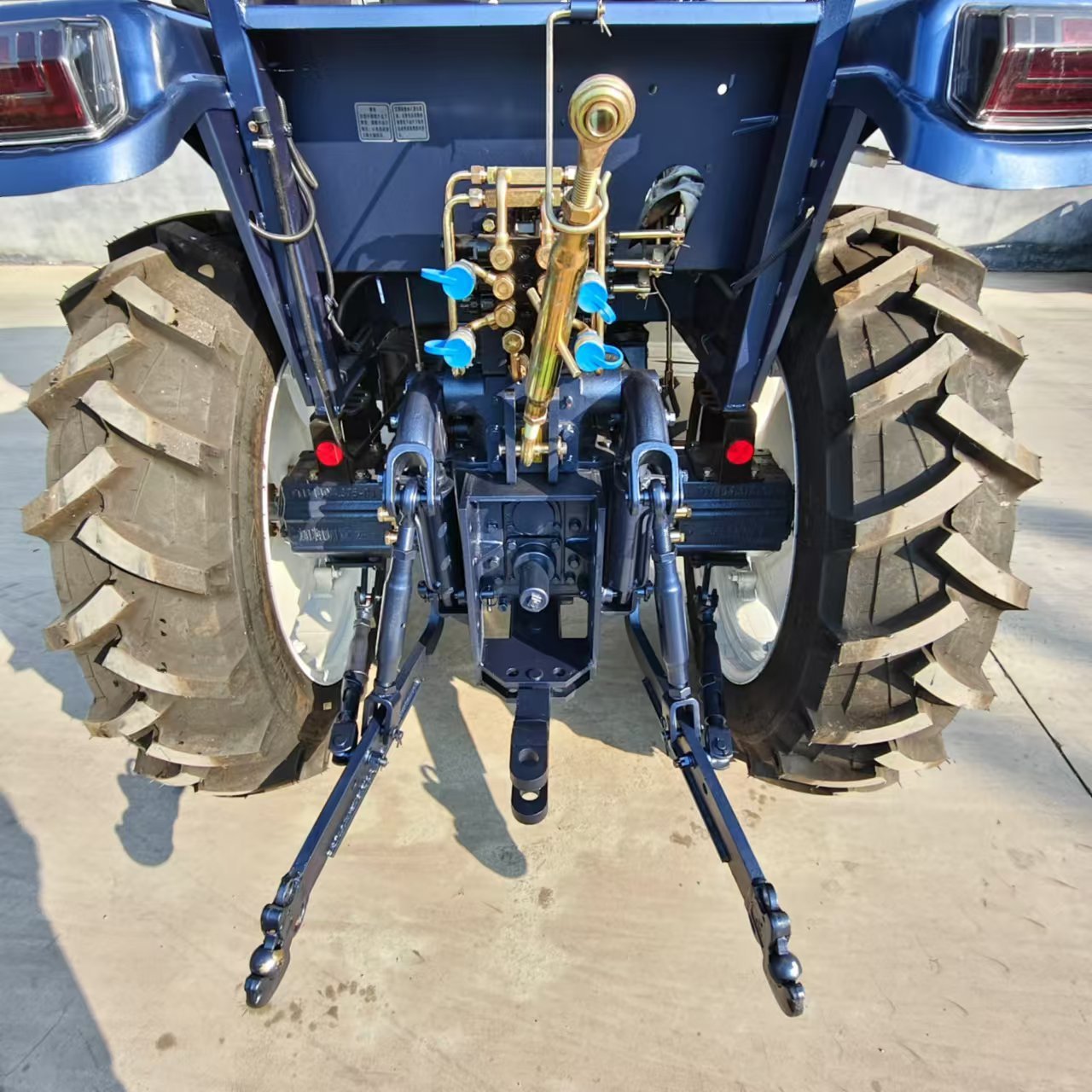 Multifunctional 4WD Wheel Tractor Greenhouse Farm