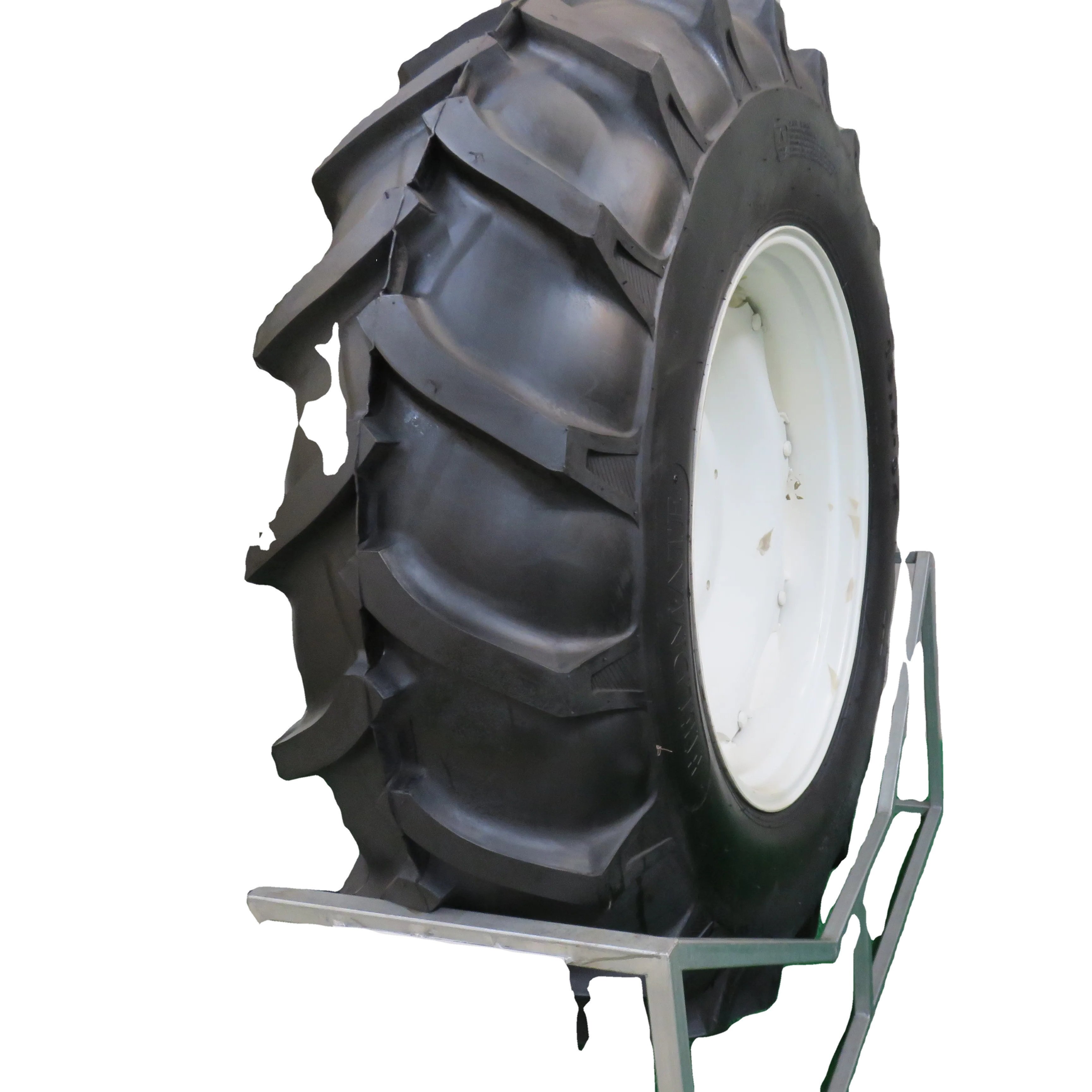 TIRE 650-16 750/16 14.9 28 14.9 24 11.2 24 12.4 28 18.4 30 18.4 34 18.4 38 19.5l 24 R2 Agricultural Tractor Tires