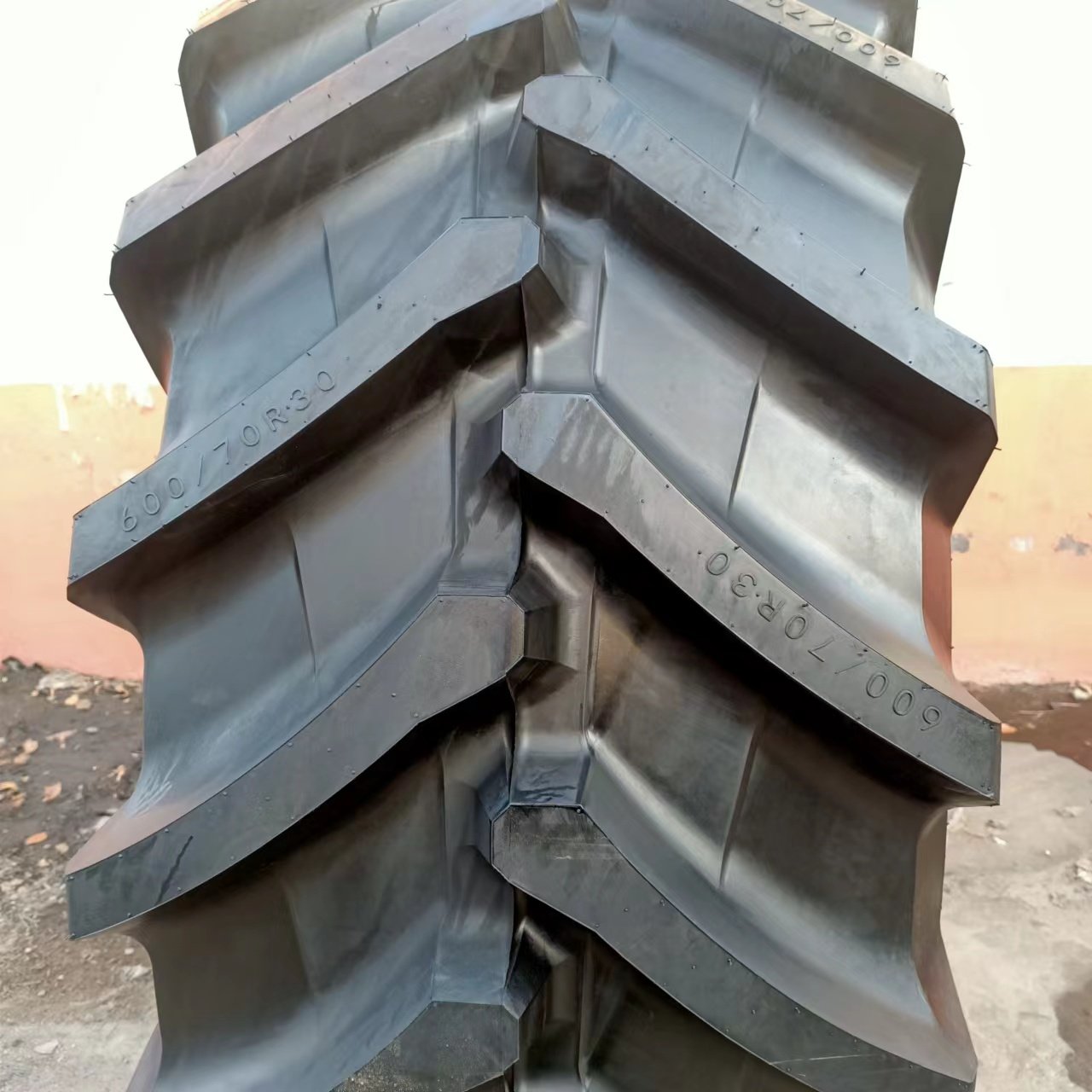 Tractor Tire 520/70R38 580/70R38 580/70R42 600/70R30 620/70R30 620/70R42 650/70R42 Agricultural Tyre Radial Tire