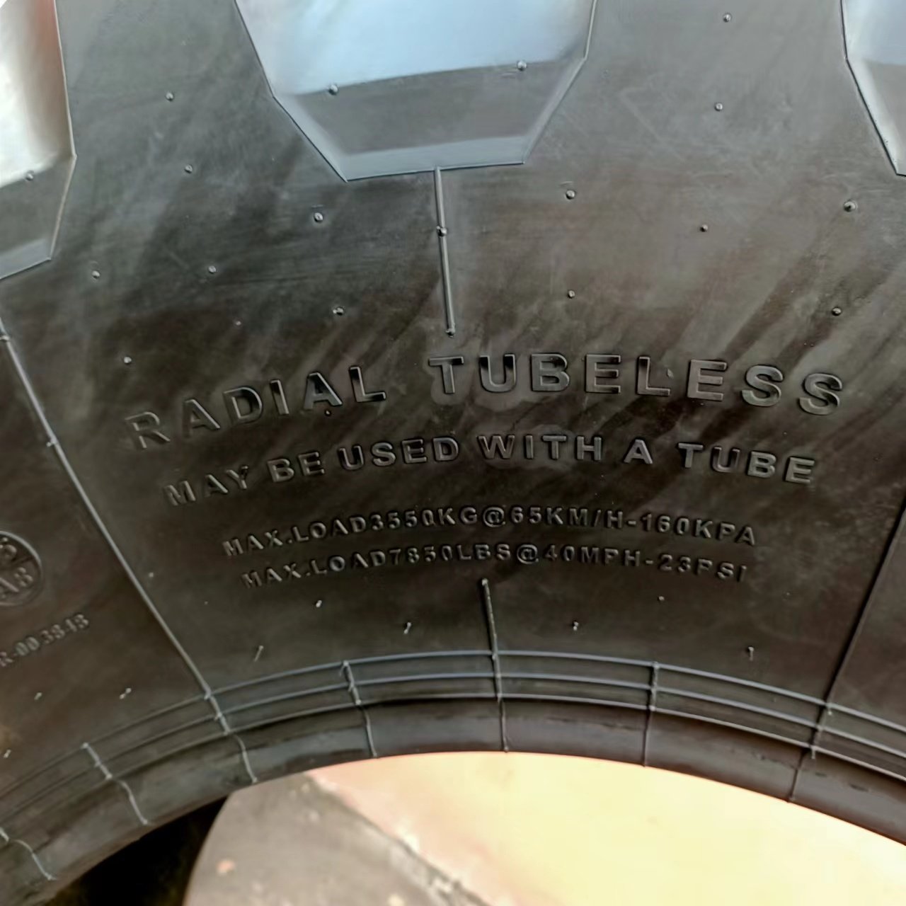 Tractor Tire 520/70R38 580/70R38 580/70R42 600/70R30 620/70R30 620/70R42 650/70R42 Agricultural Tyre Radial Tire