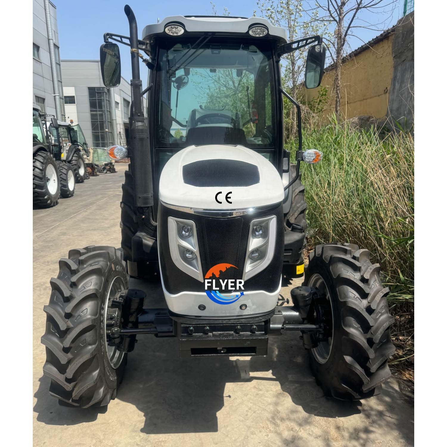 Multifunctional Big Cylinder 4 Wheel Drive 70HP 80HP 90HP AC Cabin Agricultural Farm Tractor for Sale