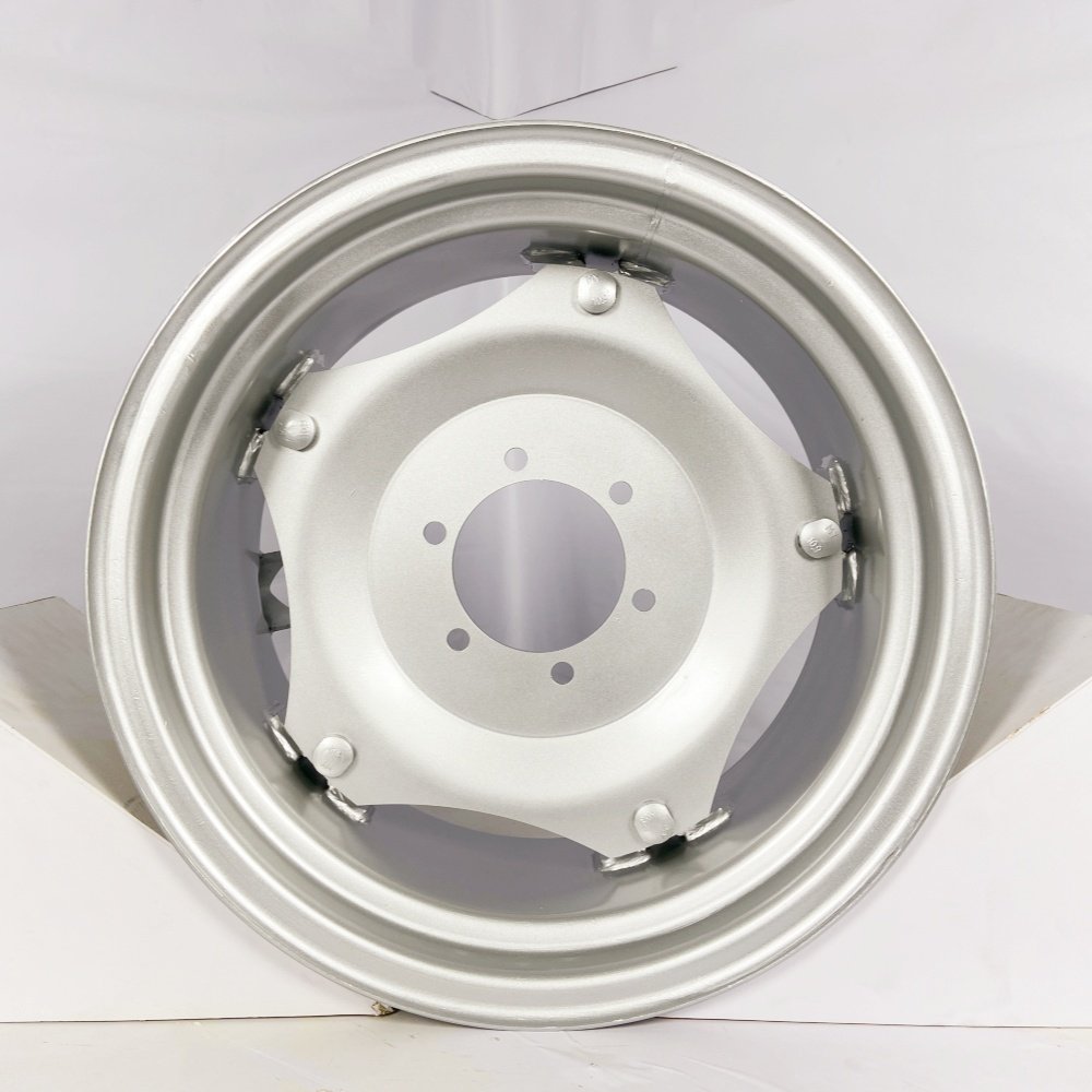 Factory Priced W10*20 Steel Farm Tractor Wheel Rim Agricultural Tractor Wheels for Sale in China