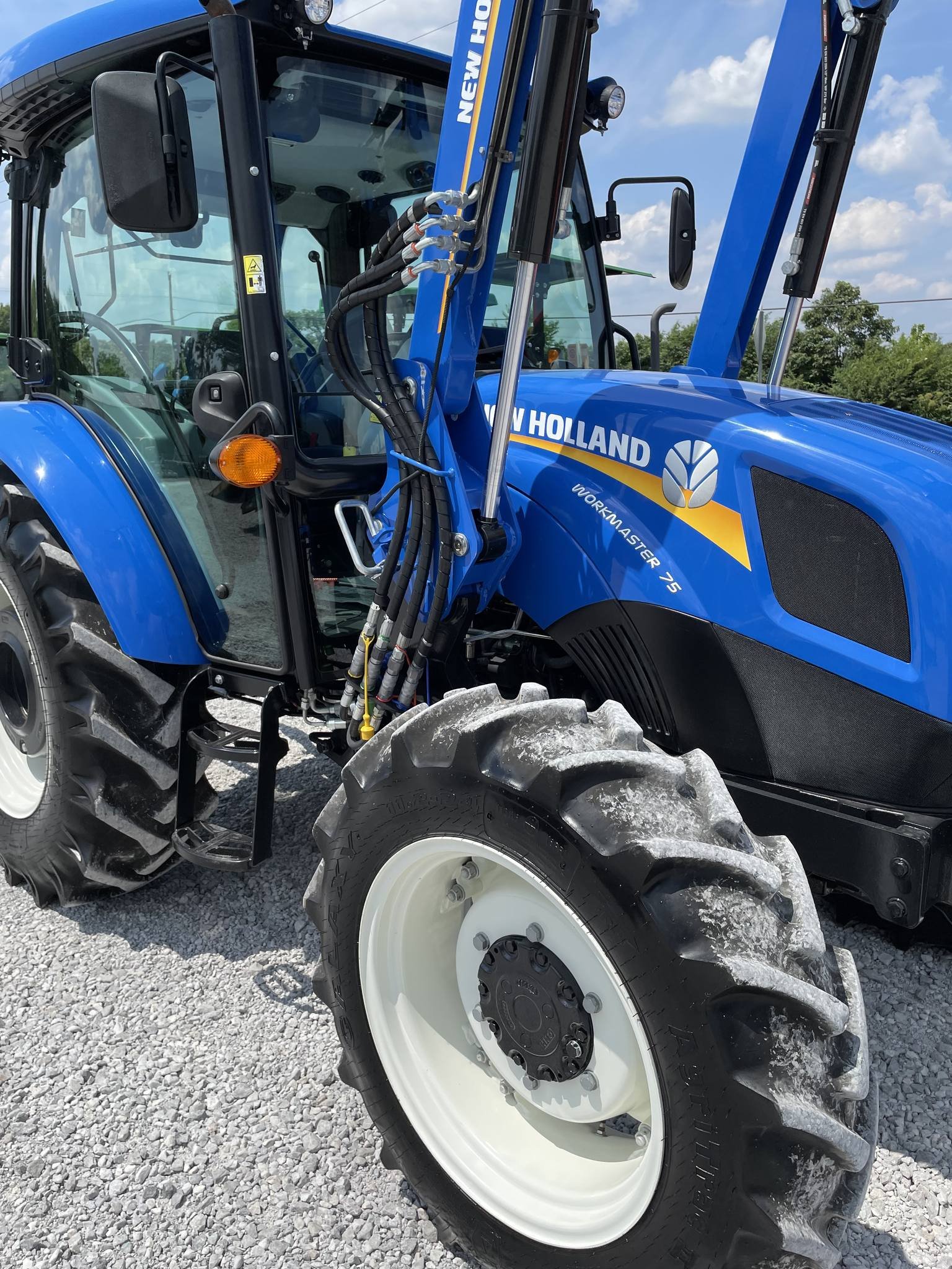 2017 New-Holland T4.75 Tractor T4.75 4WD Wheel Agricultural Equipment Hot Selling New-Holland Tractor in Stock